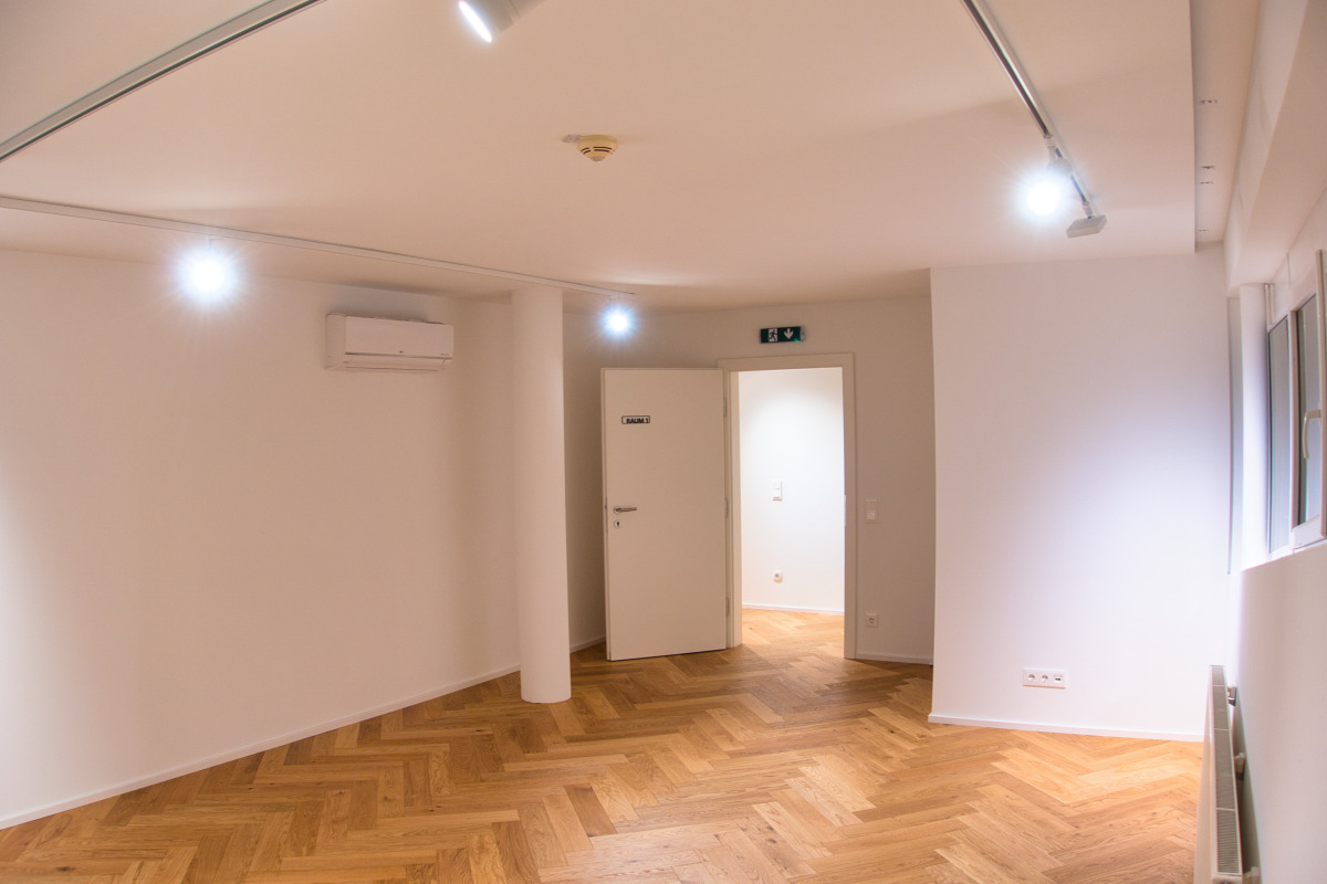 psychologist waiting room modern